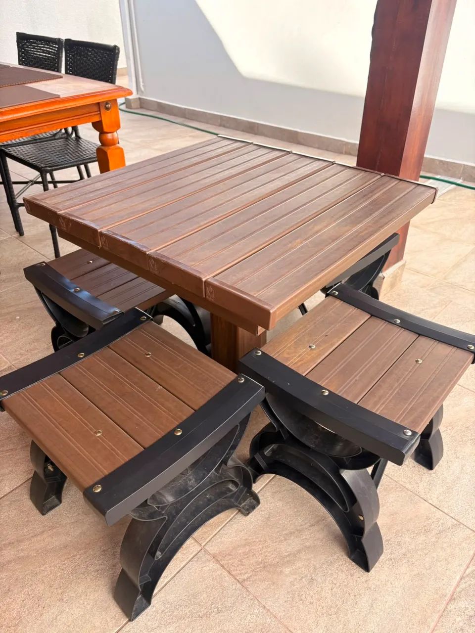 Linda conjunto de banco e mesa  - Foto 4