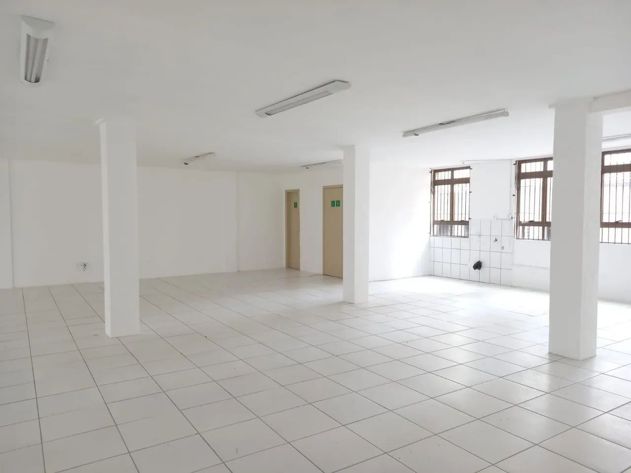 Sala Comercial na Vicente Machado para Locação, Centro - Foto 5