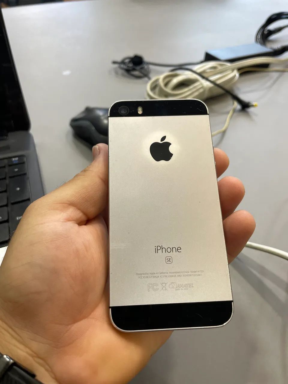 iPhone SE (1ª Geração) - Excelente Estado - Foto 2