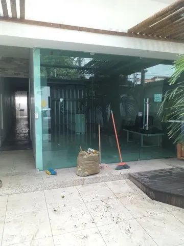 Aluga-Se Prédio Na Rua Barão Do Rio Branco - Foto 2