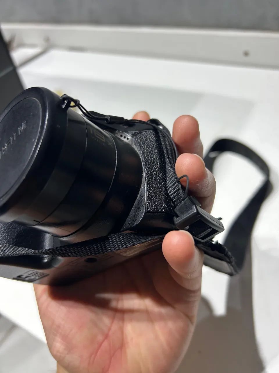 VENDO CÂMERA FUJIFILM SEMI NOVA  - Foto 5