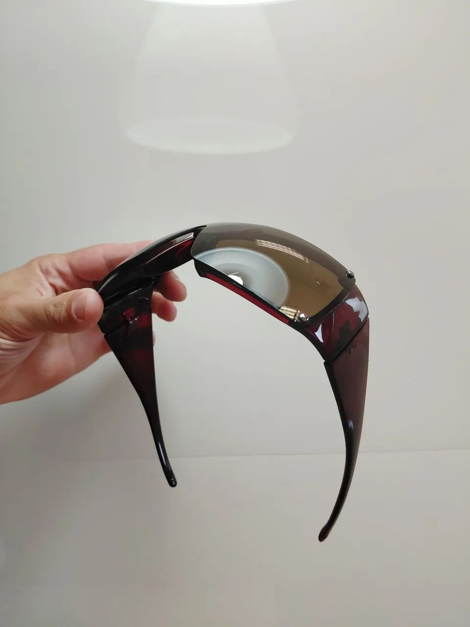 Oculos anos 2000 - Vintage - de sol - Design - Foto 2