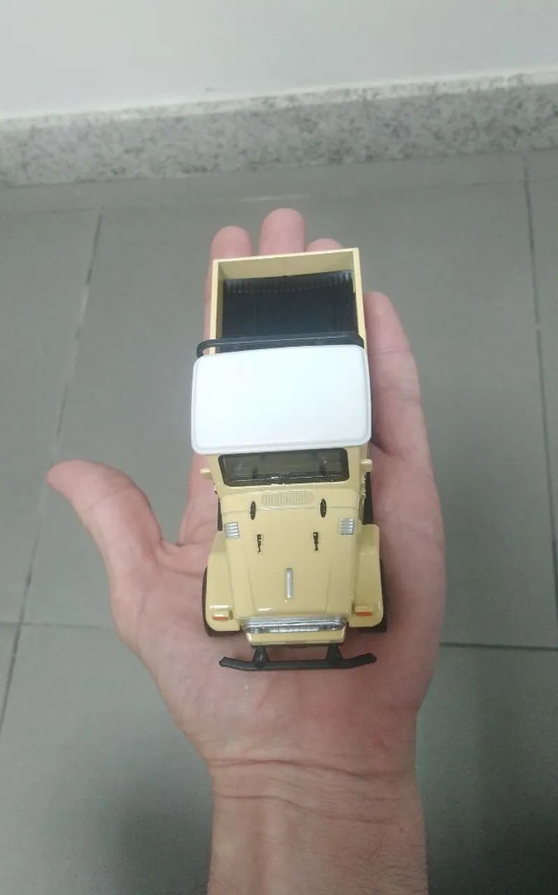 Miniaturas de Toyota Bandeirantes Caminhonete metal - Foto 5