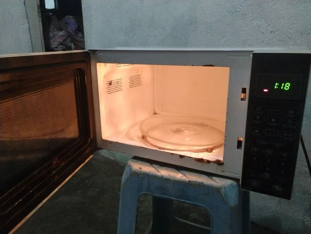 Micro-ondas Philco 