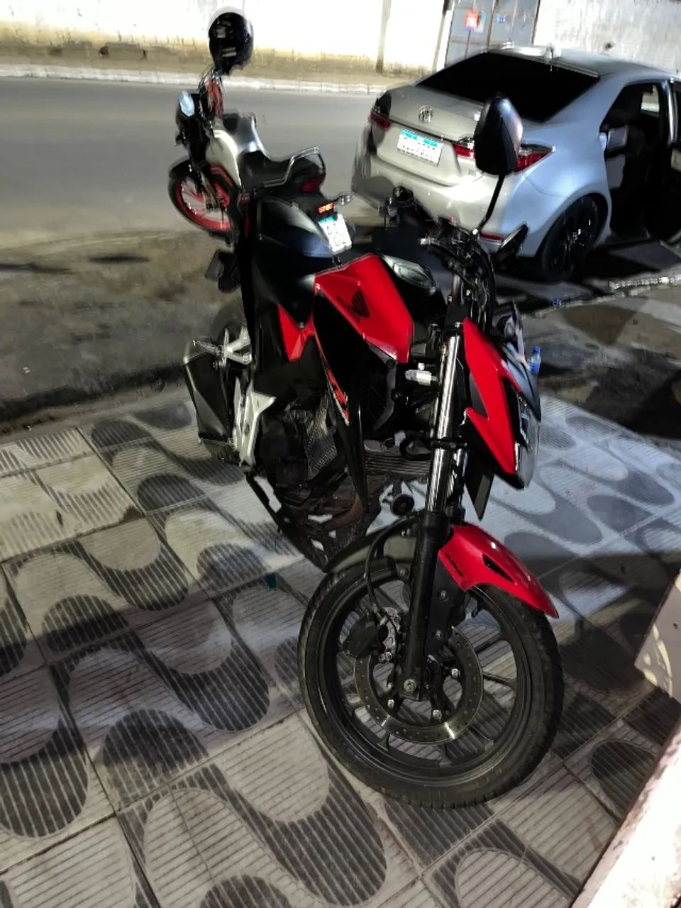 CB 300f 2024 - Foto 5