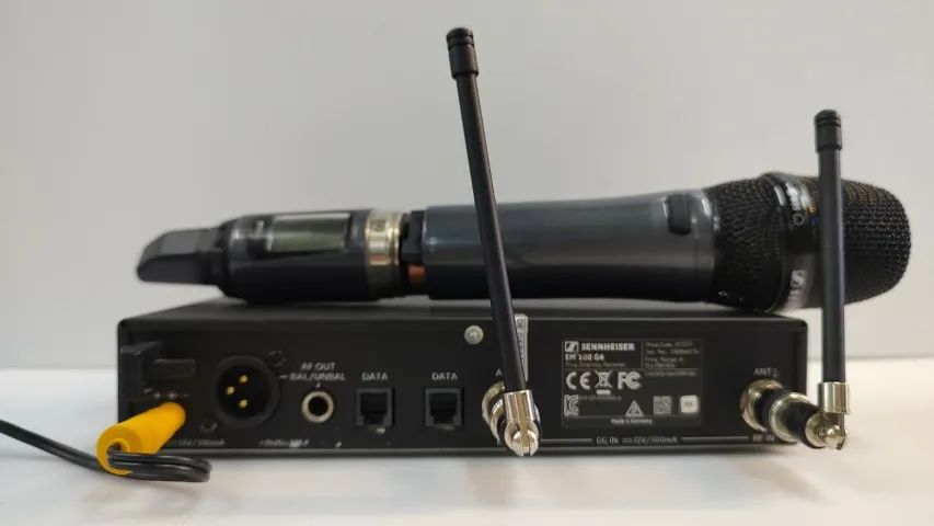 MICROFONE SEM FIO MARCA : SENNHEISER pouco uso MODELO : EW g4 - Foto 3