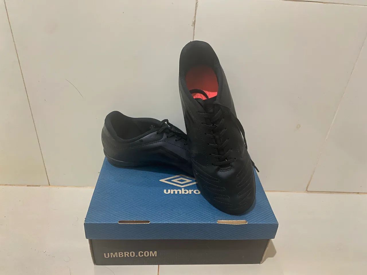 Chuteira umbro society  41 - Foto 2