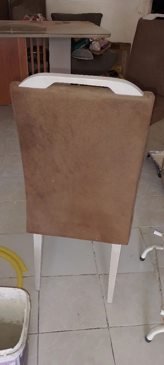 Mesa de vidro com fundo de madeira  - Foto 4