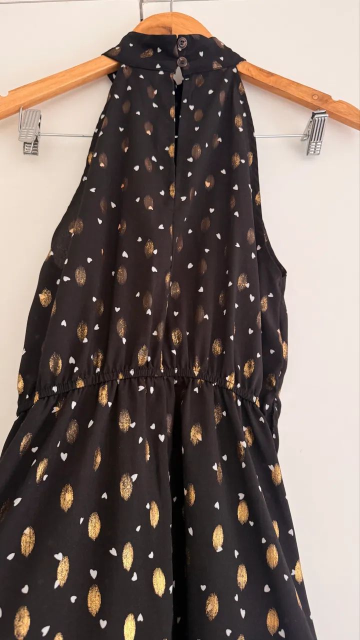 Vestido preto com detalhes dourado - Foto 4