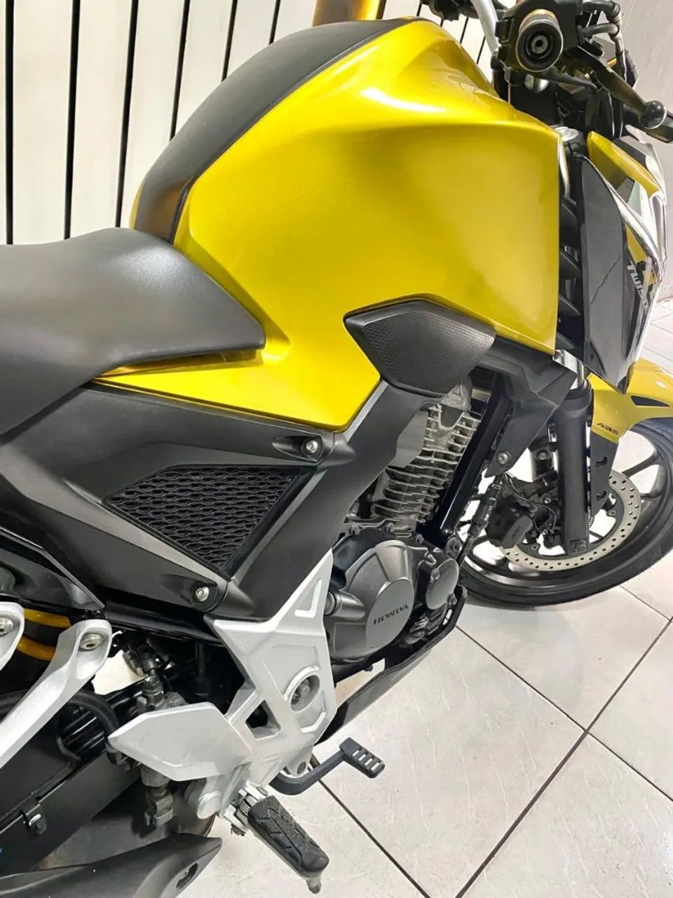CB300F TWISTER ABS 2023 - Foto 5