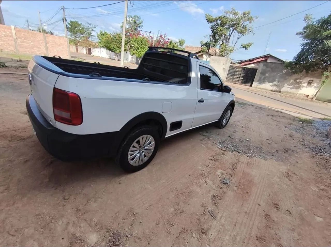 Volkswagen Saveiro Robust 1.6 Total Flex 16V 2023 - Foto 3