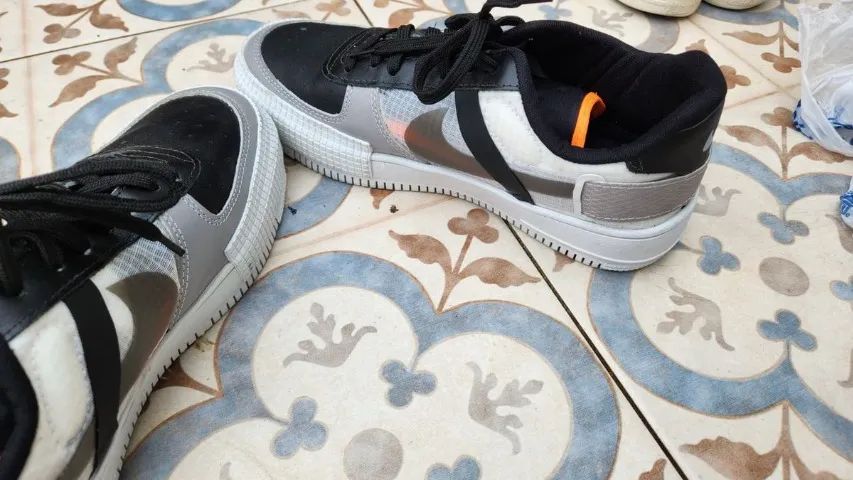 tênis nike air force 1 type black hyper crimson - Foto 4