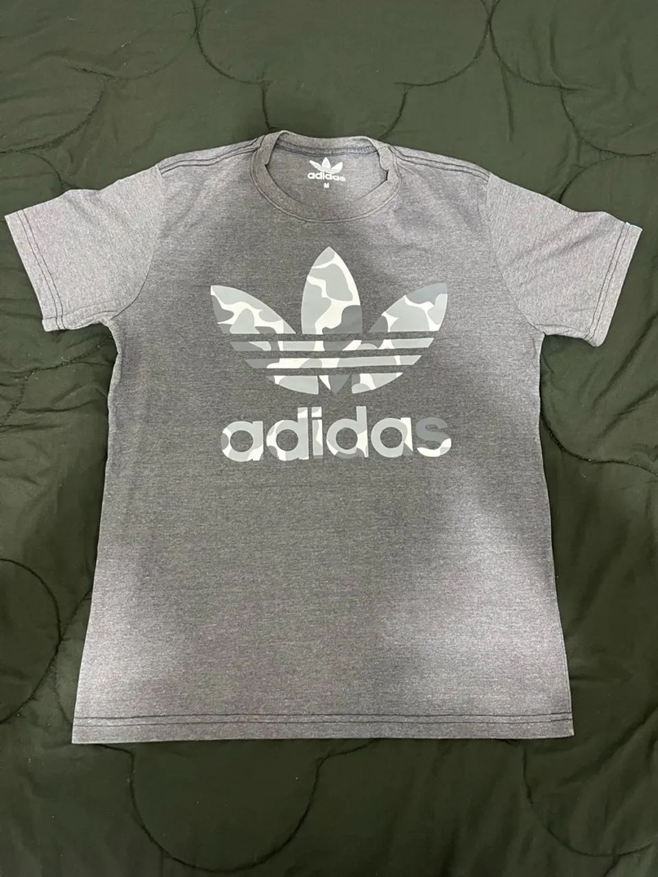 Camiseta Adidas cinza - M