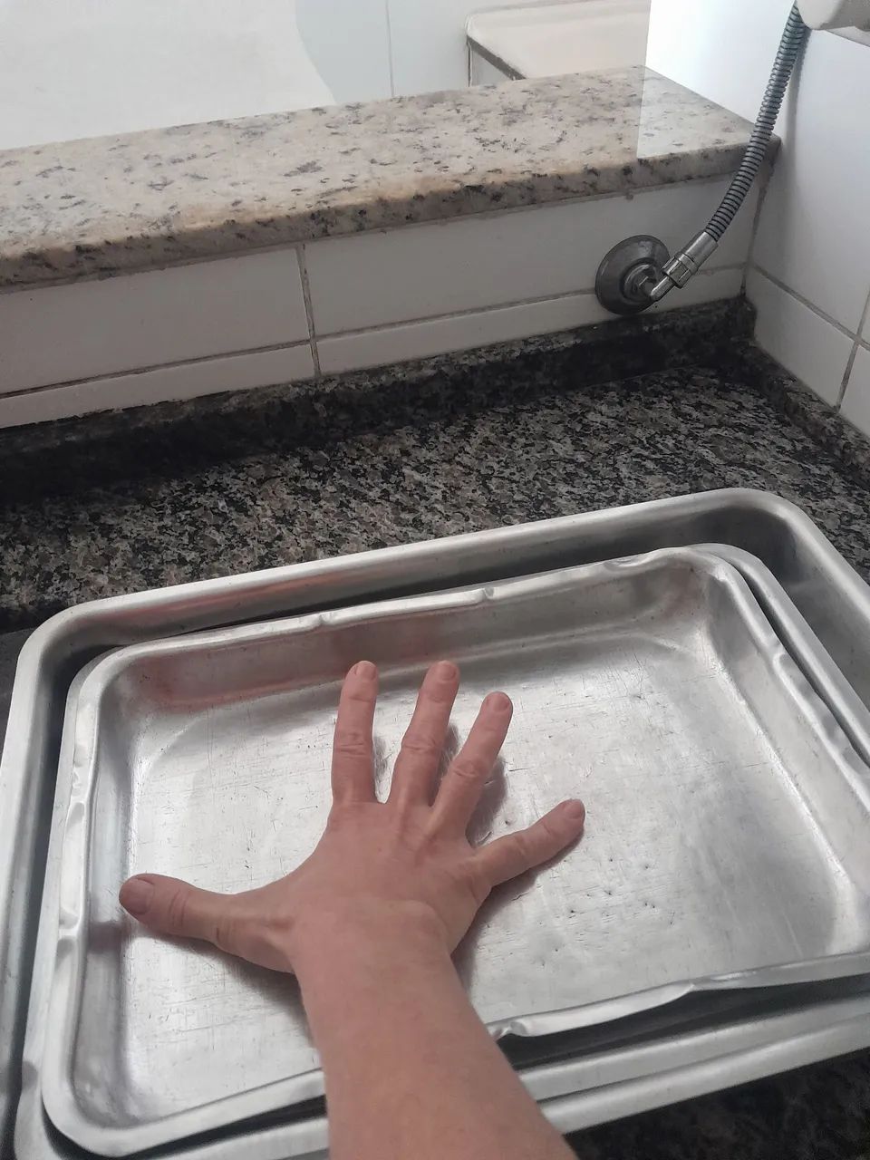 TRÊS  assadeiras retangular de aluminio - Foto 6