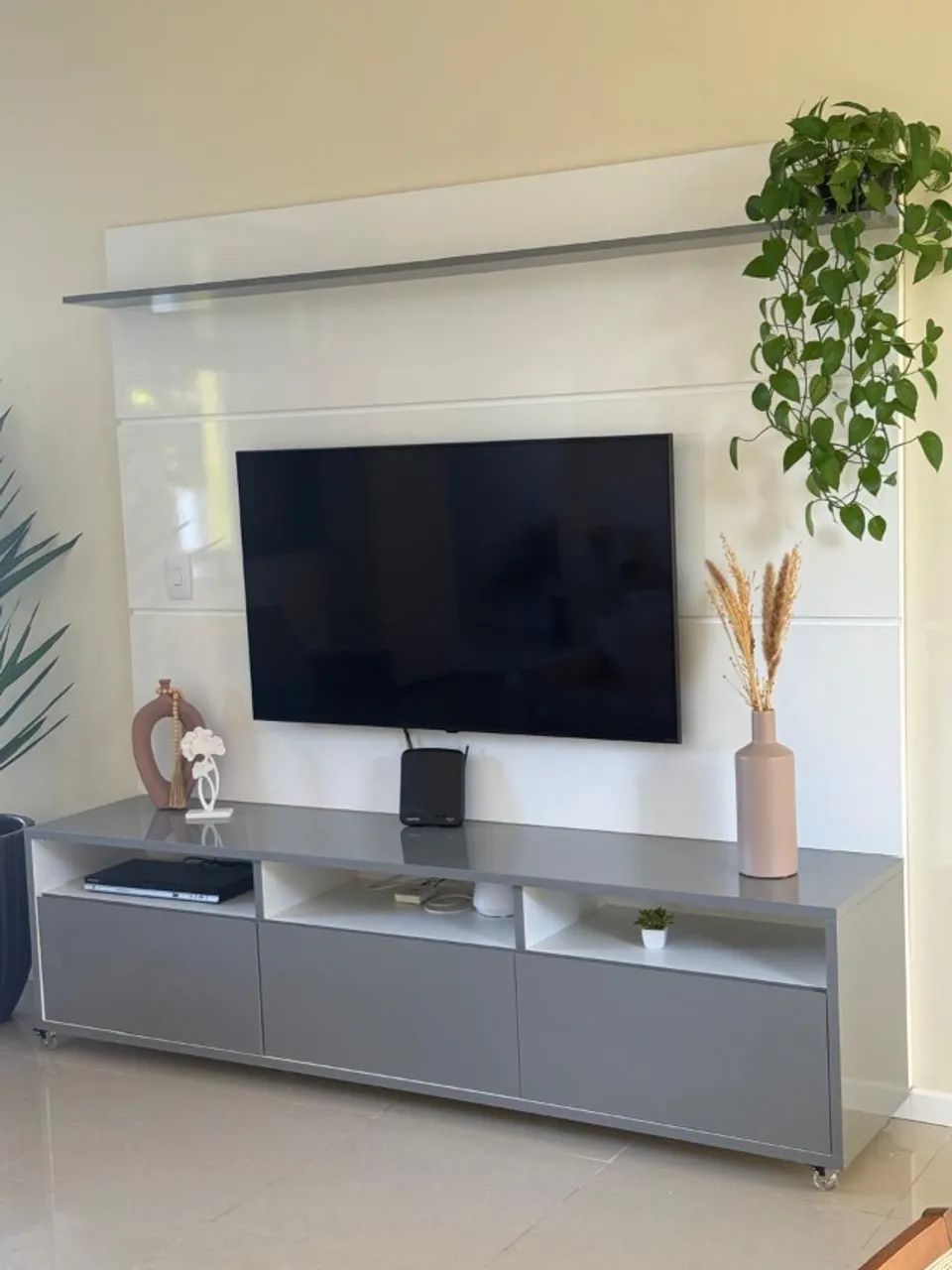 Rack e Painel, 100% MDF, laca, 2,20 de largura - Foto 5