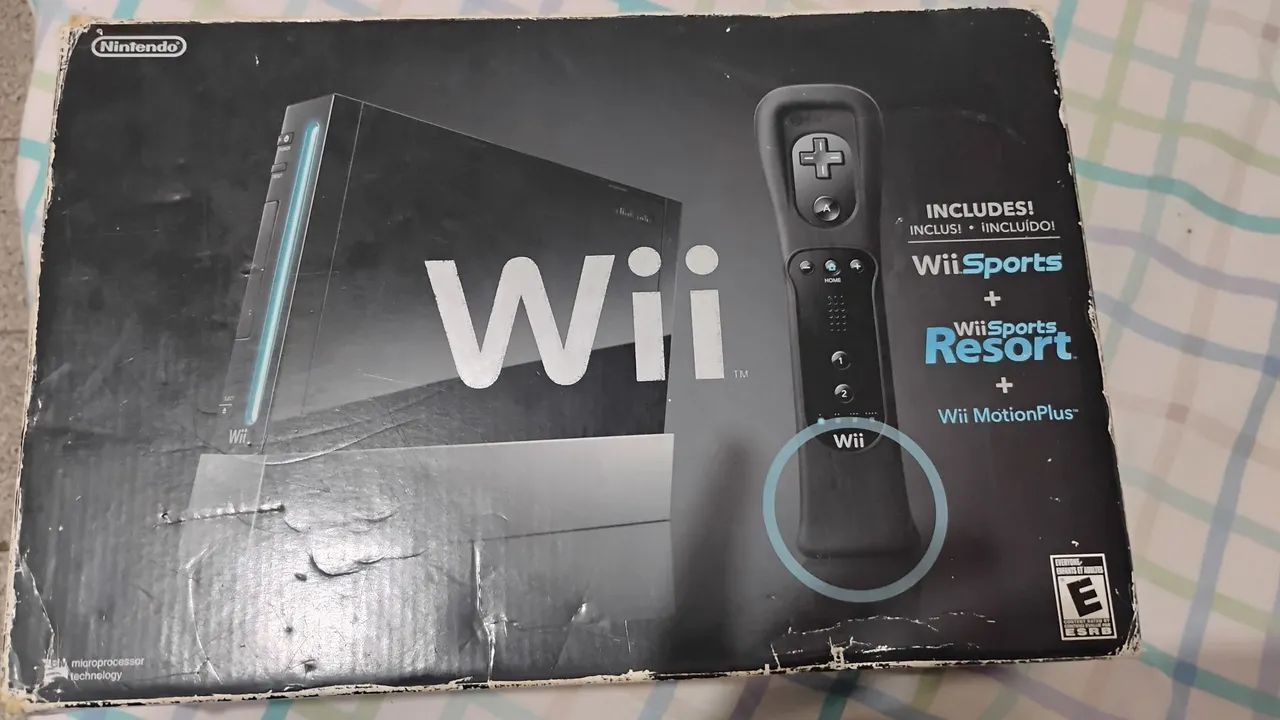 Nintendo Wii Black (compatível com gamecube)