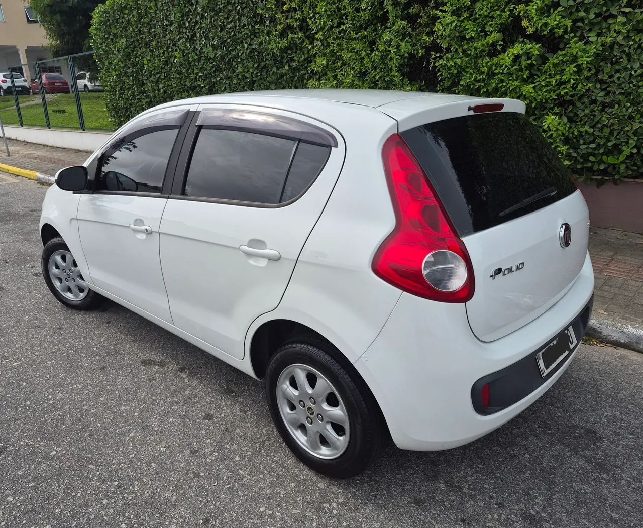 Fiat Palio Attractive 1.0 EVO Fire Flex 8V 5P 2016 - Foto 3