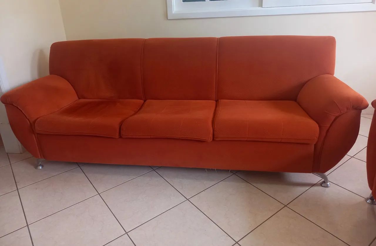Jogo de Sofá 2 e 3 lugares estilo retrô. - Foto 4