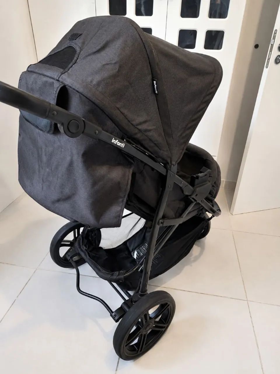 Carrinho de bebê Infanti Collina + Bebê conforto - Foto 3