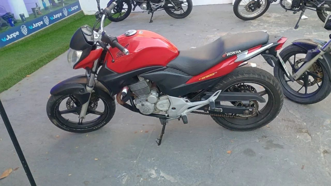 CB 300R 2012  - Foto 4