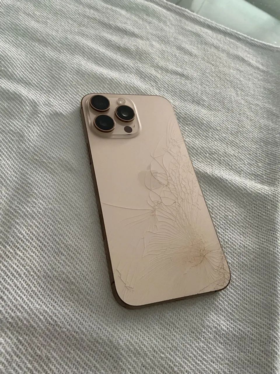IPHONE 16 PRO MAX DOURADO 256GB - Foto 3