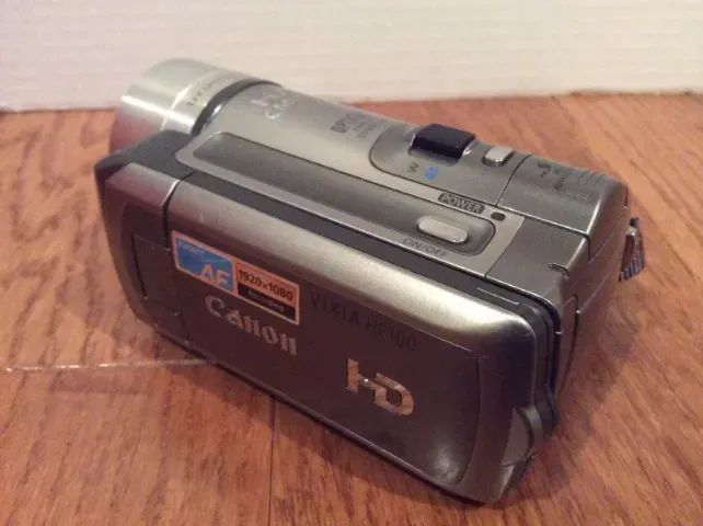 Câmera Canon VIXIA RF100 - Foto 2