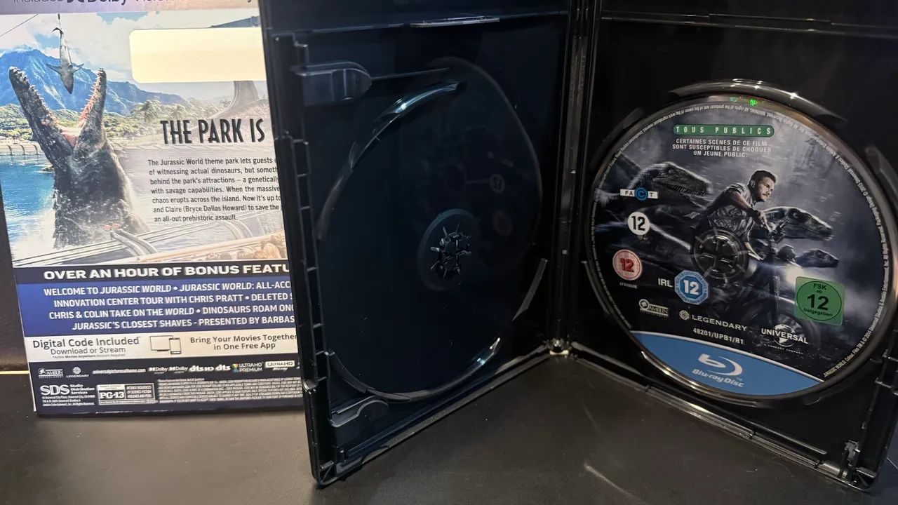 Jurassic World (Bluray sem dublagem e legenda em PT/ - Foto 3