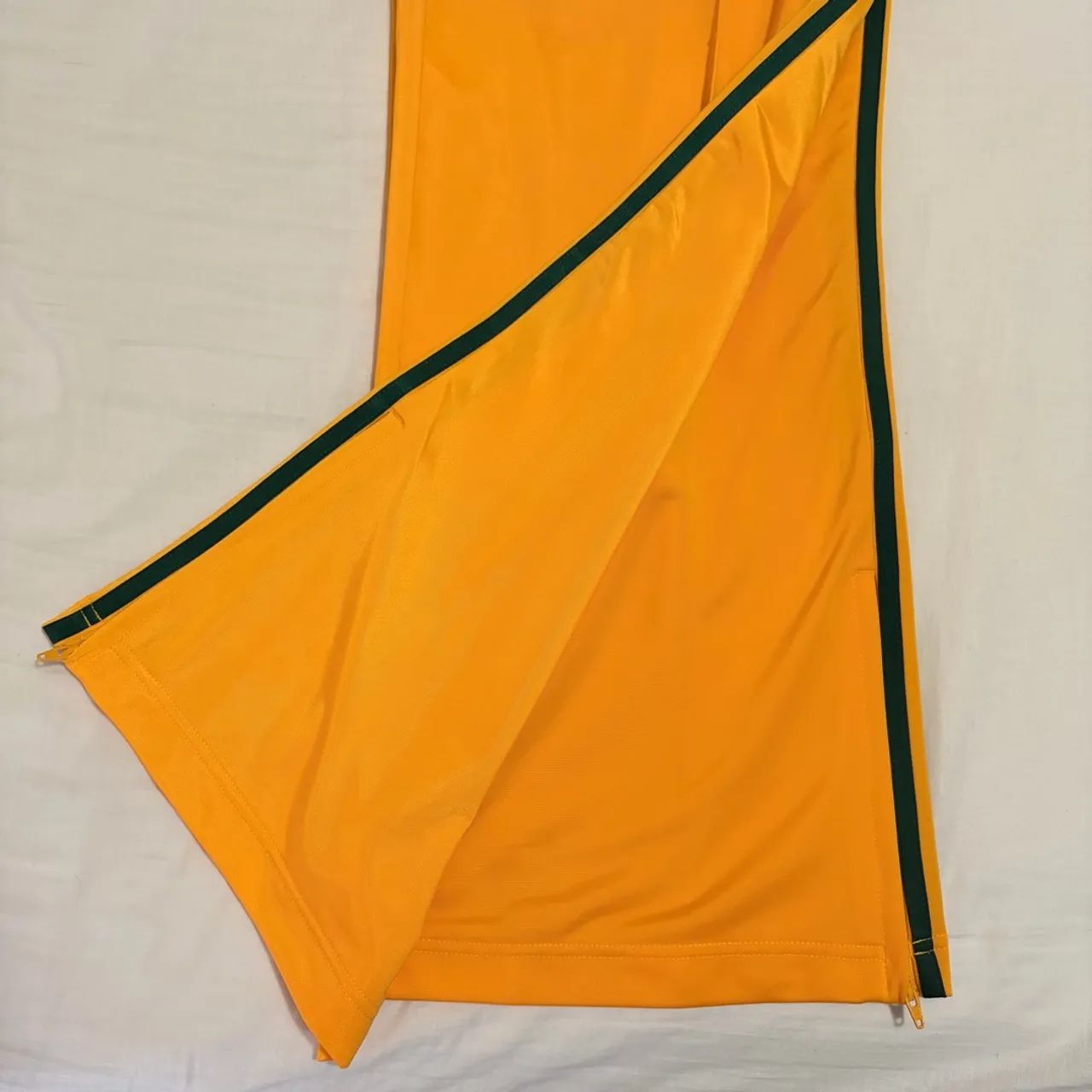 calça adidas adicolor firebird m - Foto 4