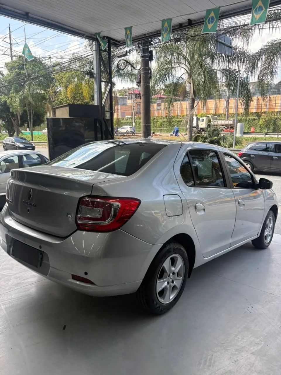Renault Logan Expression Flex 1.6 16V 4P 2019 - Foto 4