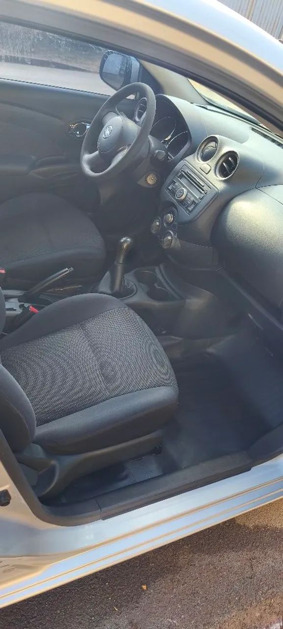Nissan Versa VERSA SL 1.6 16V Flex Fuel 4p Mec. 2013