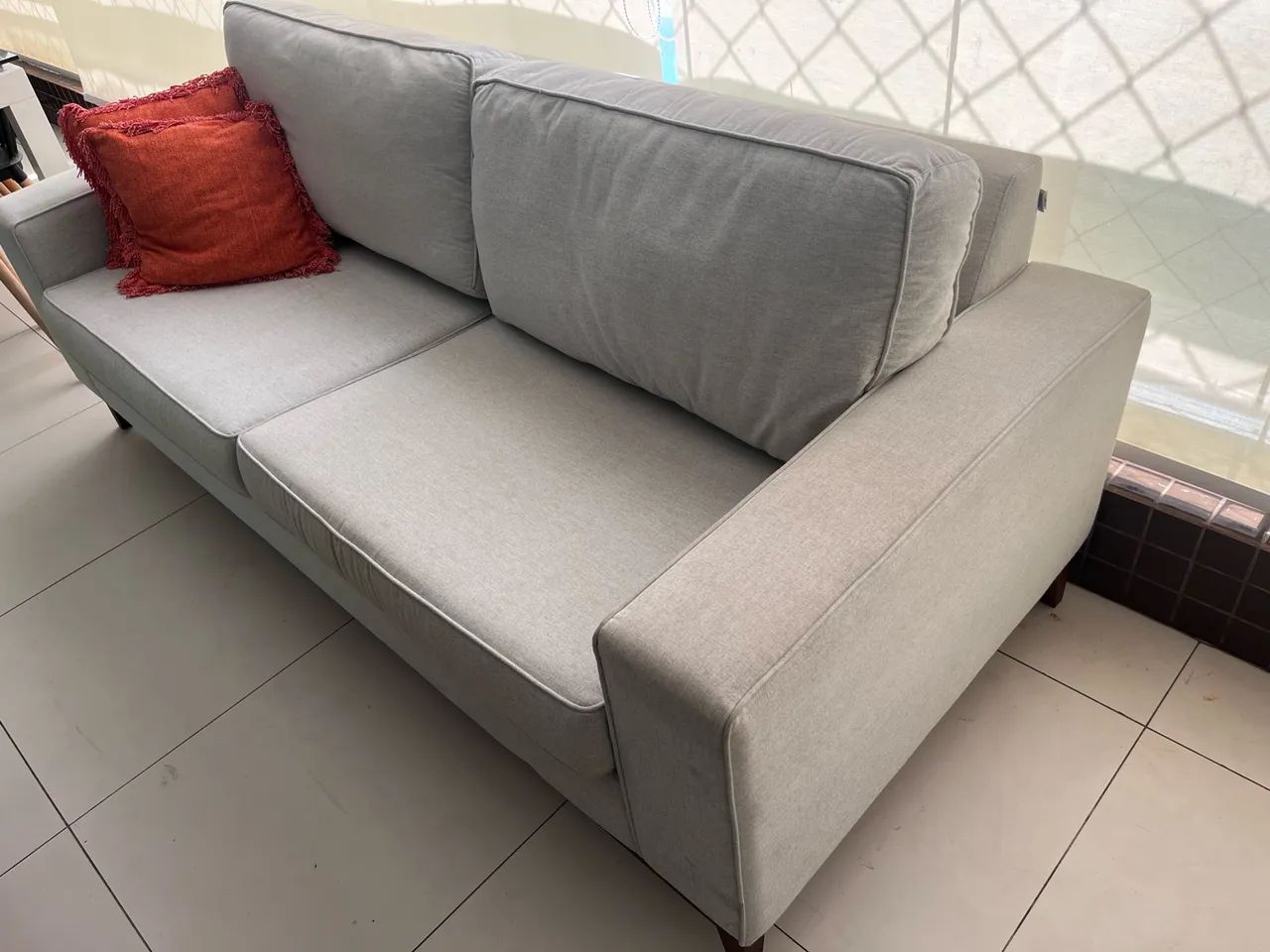 Sofá  Tok Stok 3 lugares