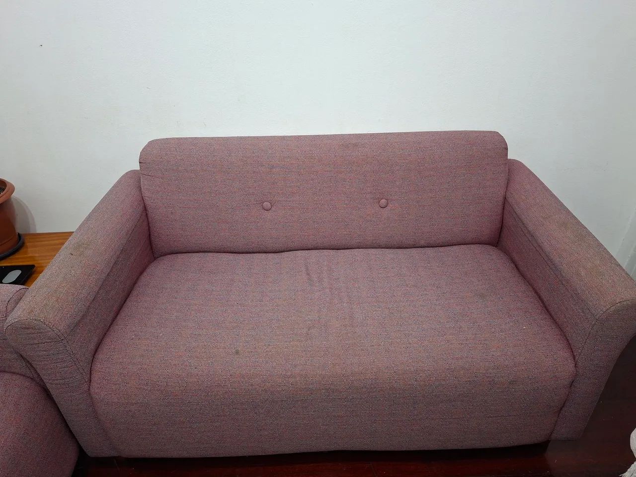 Um sofá de 2 lugares  - Foto 2