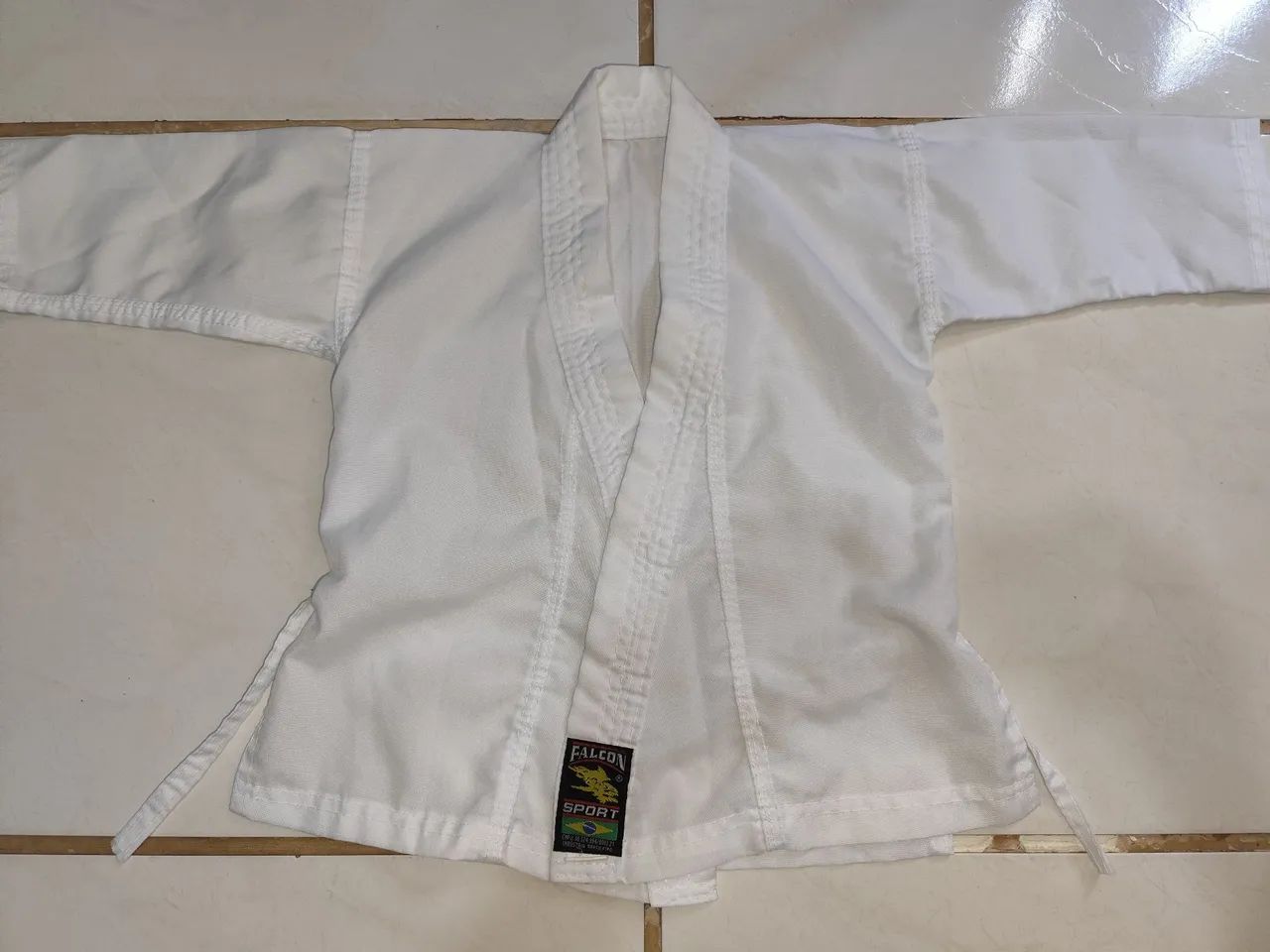 Blusa de kimono infantil de Karatê (apenas a blusa)