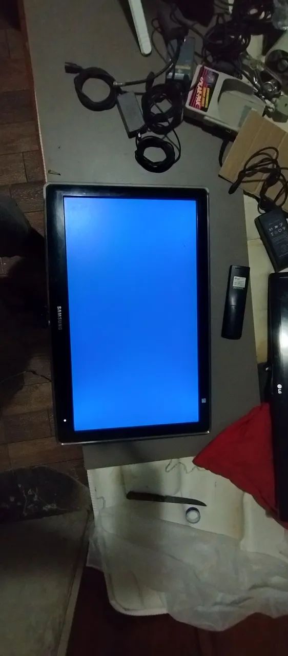 Monitor Samsung Model:P2370