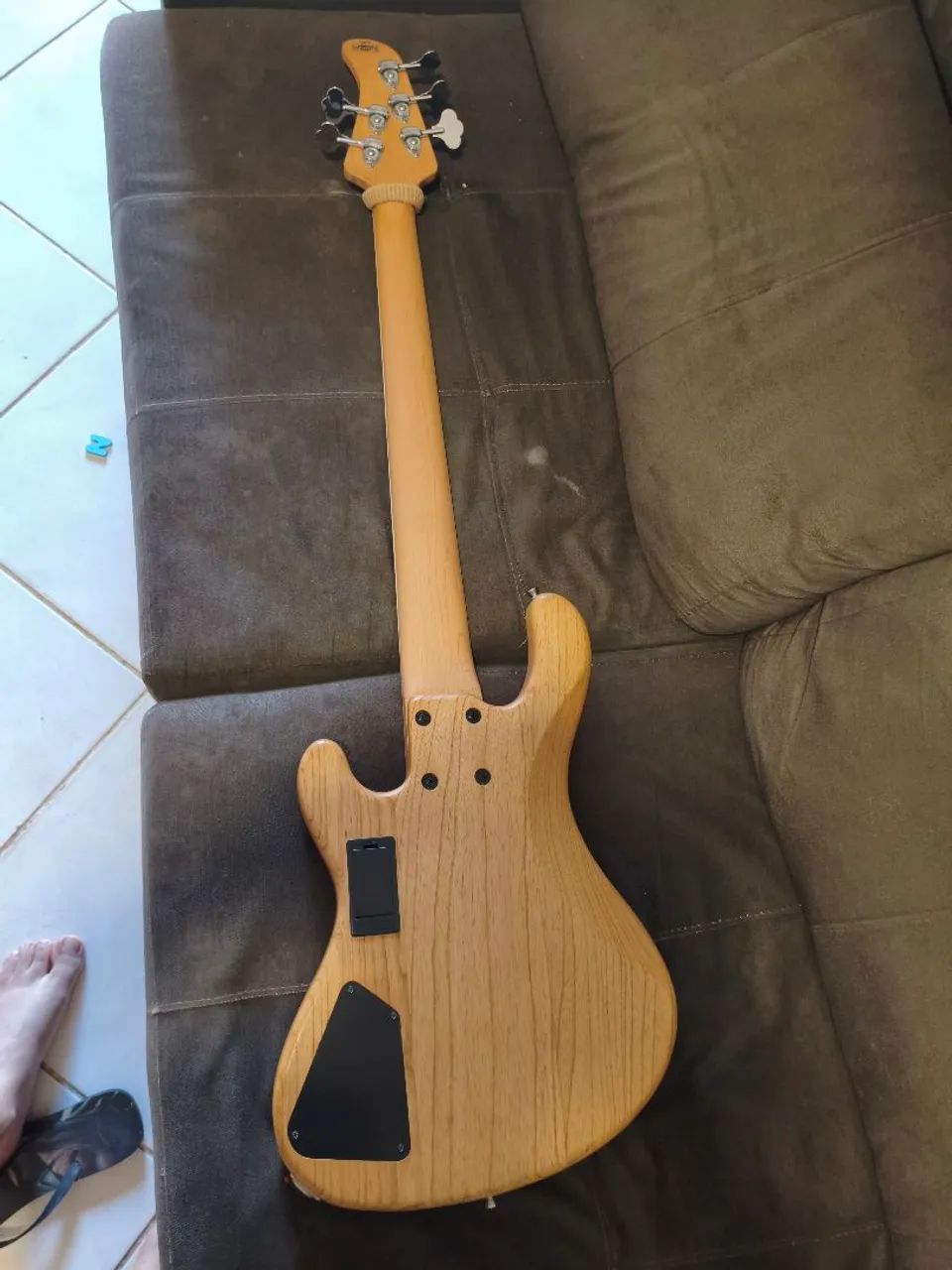 Baixo GB75 Jazzman pré amp BBL custom - Foto 4