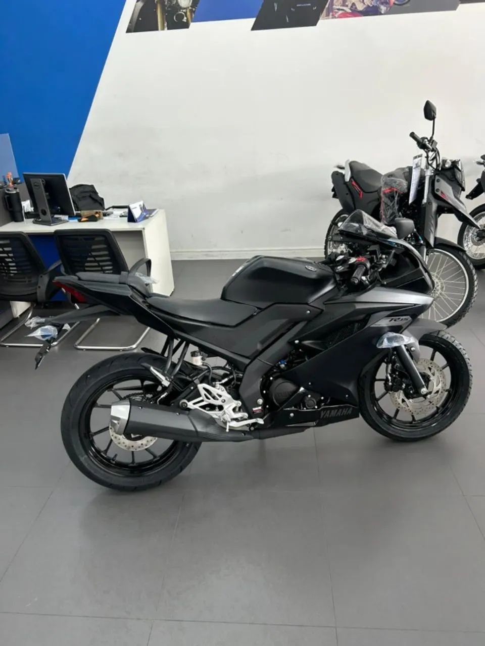 YAMAHA R15 ABS - Foto 3