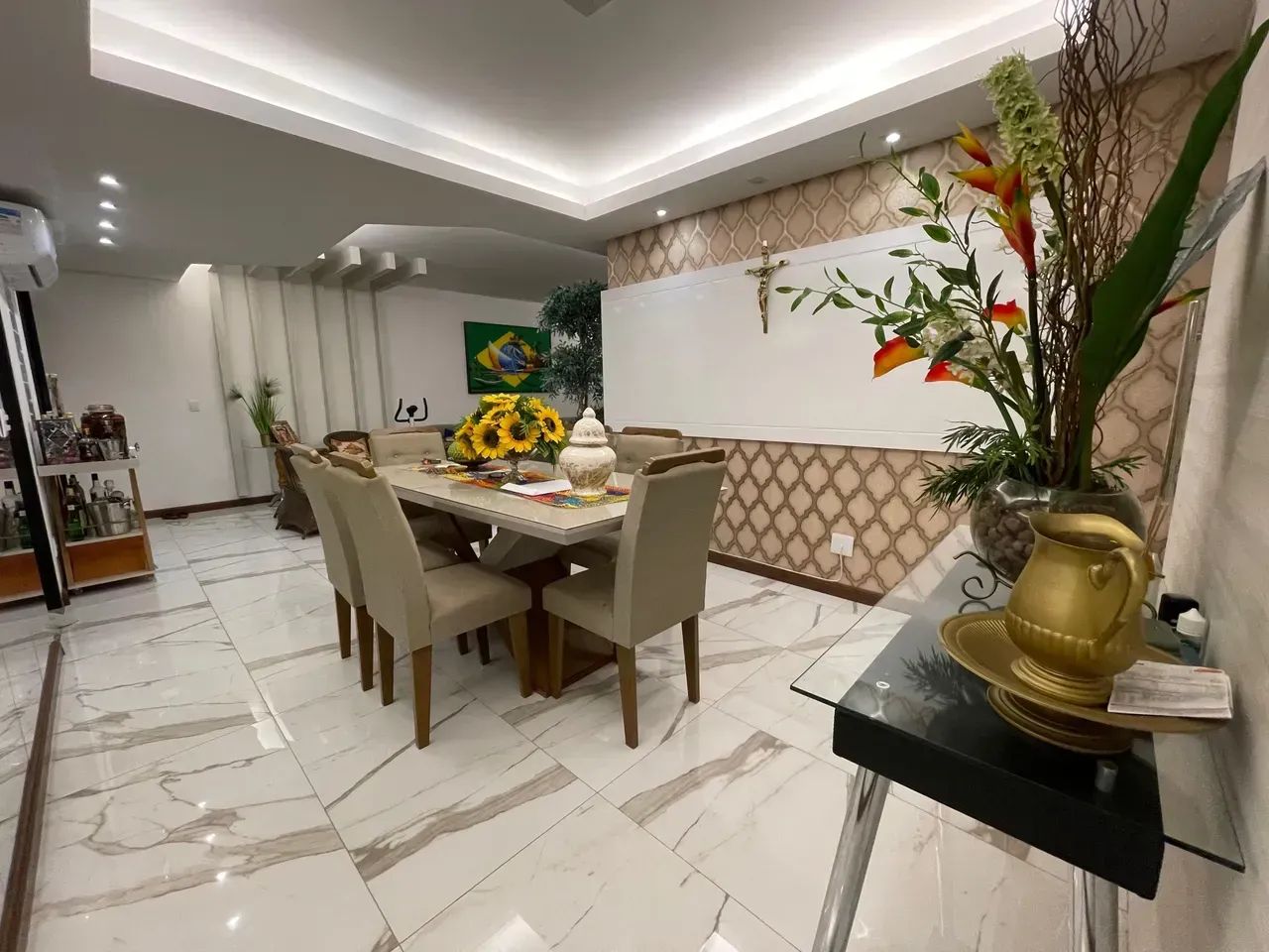 Alugo Excelente Apto de 4 quartos sendo 3 suítes com 190.m² na Ponta Verde - Foto 2