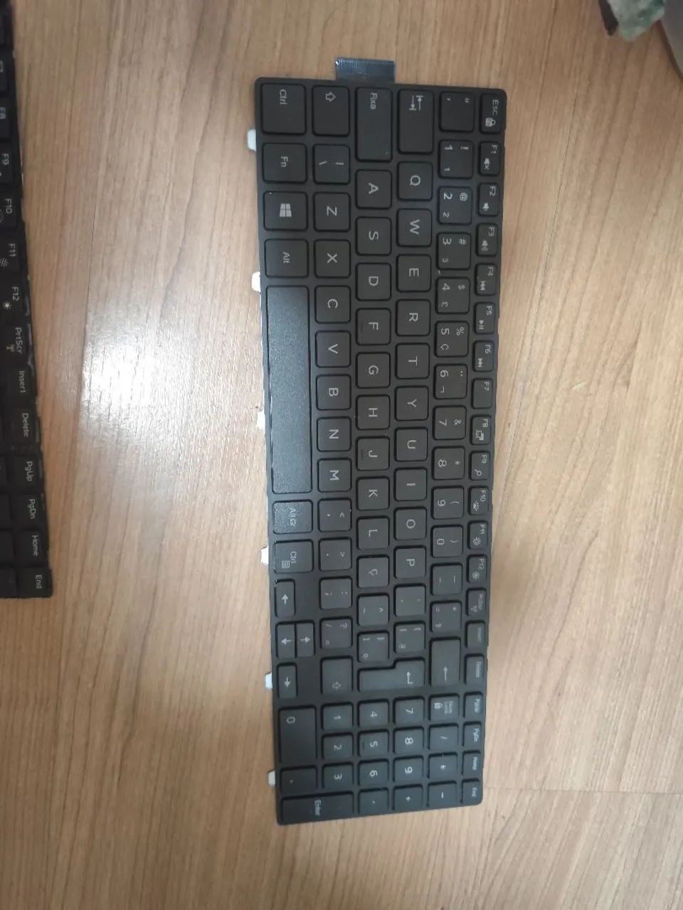 Teclado para Notebook Dell 5558 parte number 15-3000k