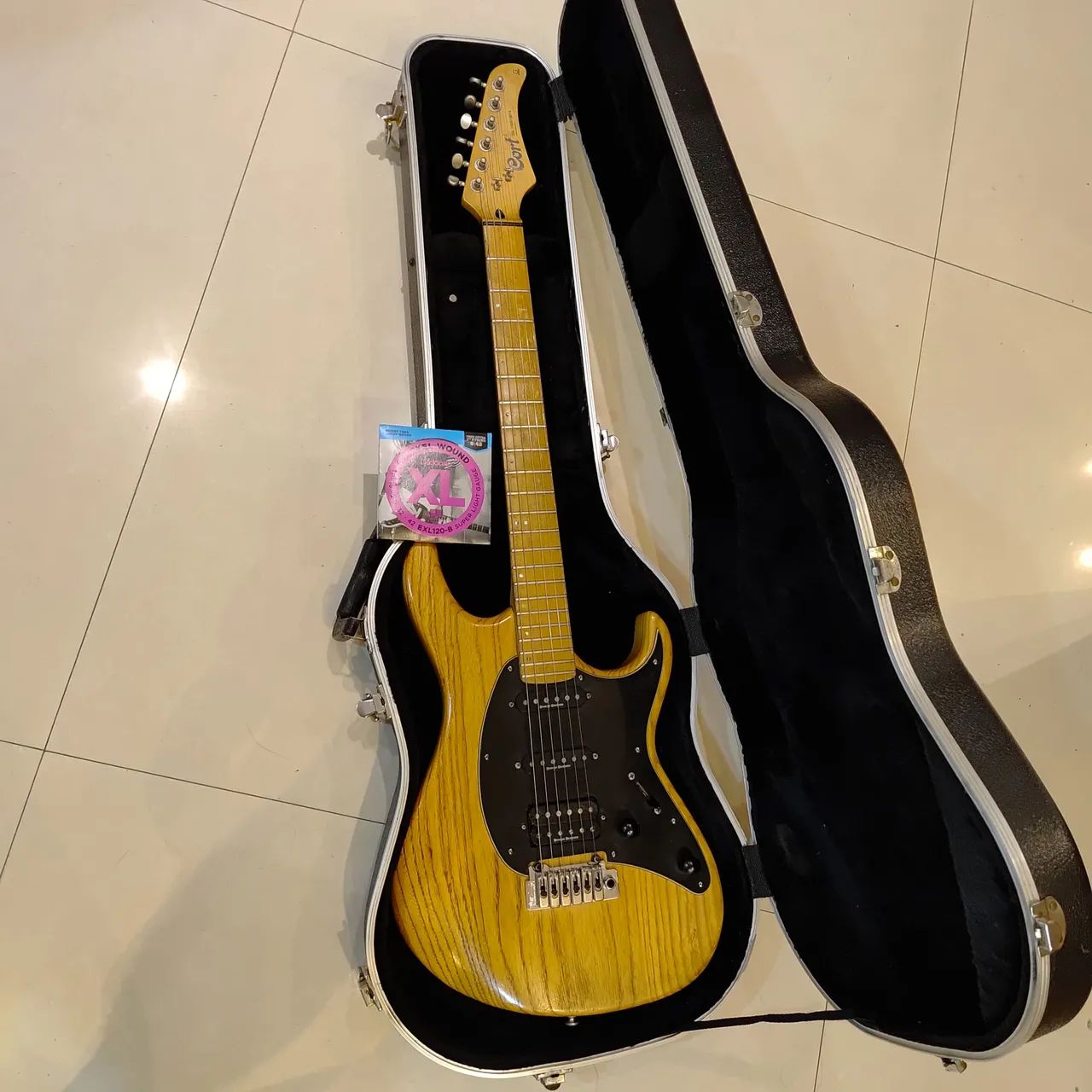 Guitarra Cort G260 CE  - Foto 2