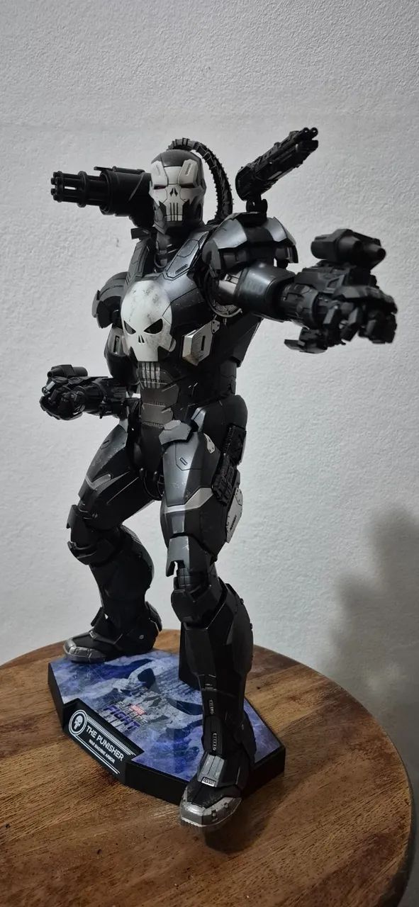 Hottoys The Punisher War Machine 1/6 - Foto 5