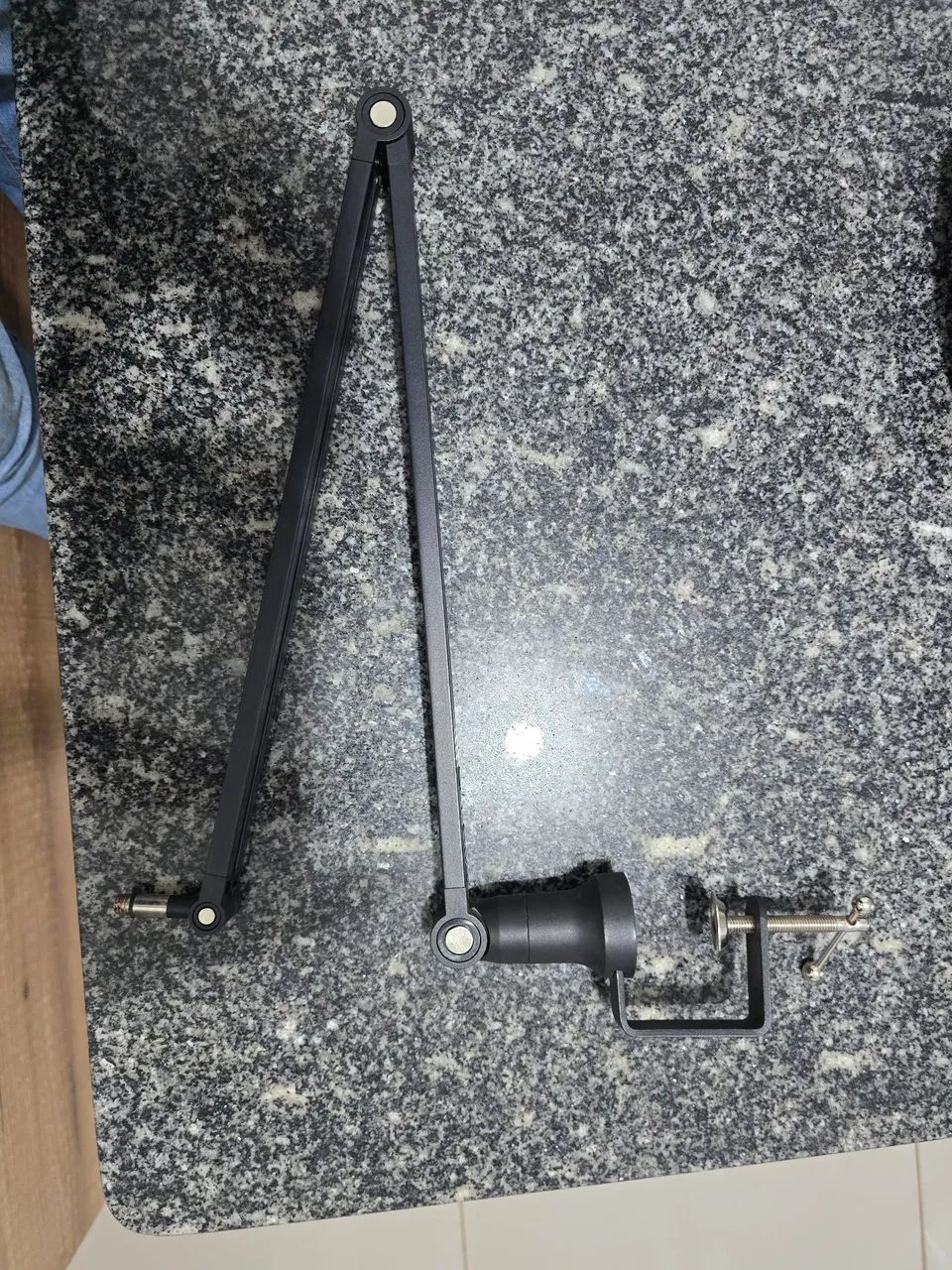 Braço articulado para o microfone - Foto 3