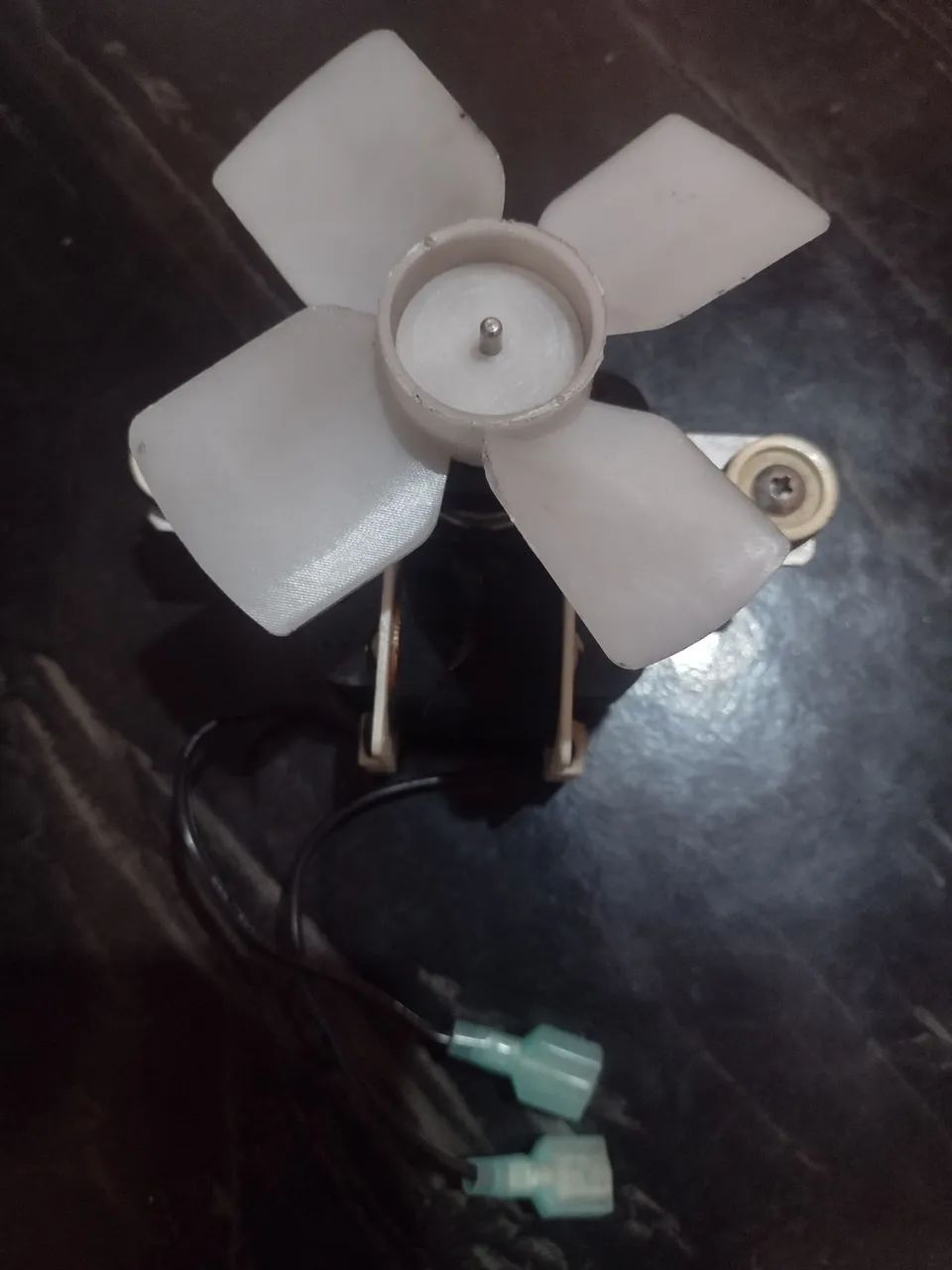 Vende se ventilador pra geladeira 