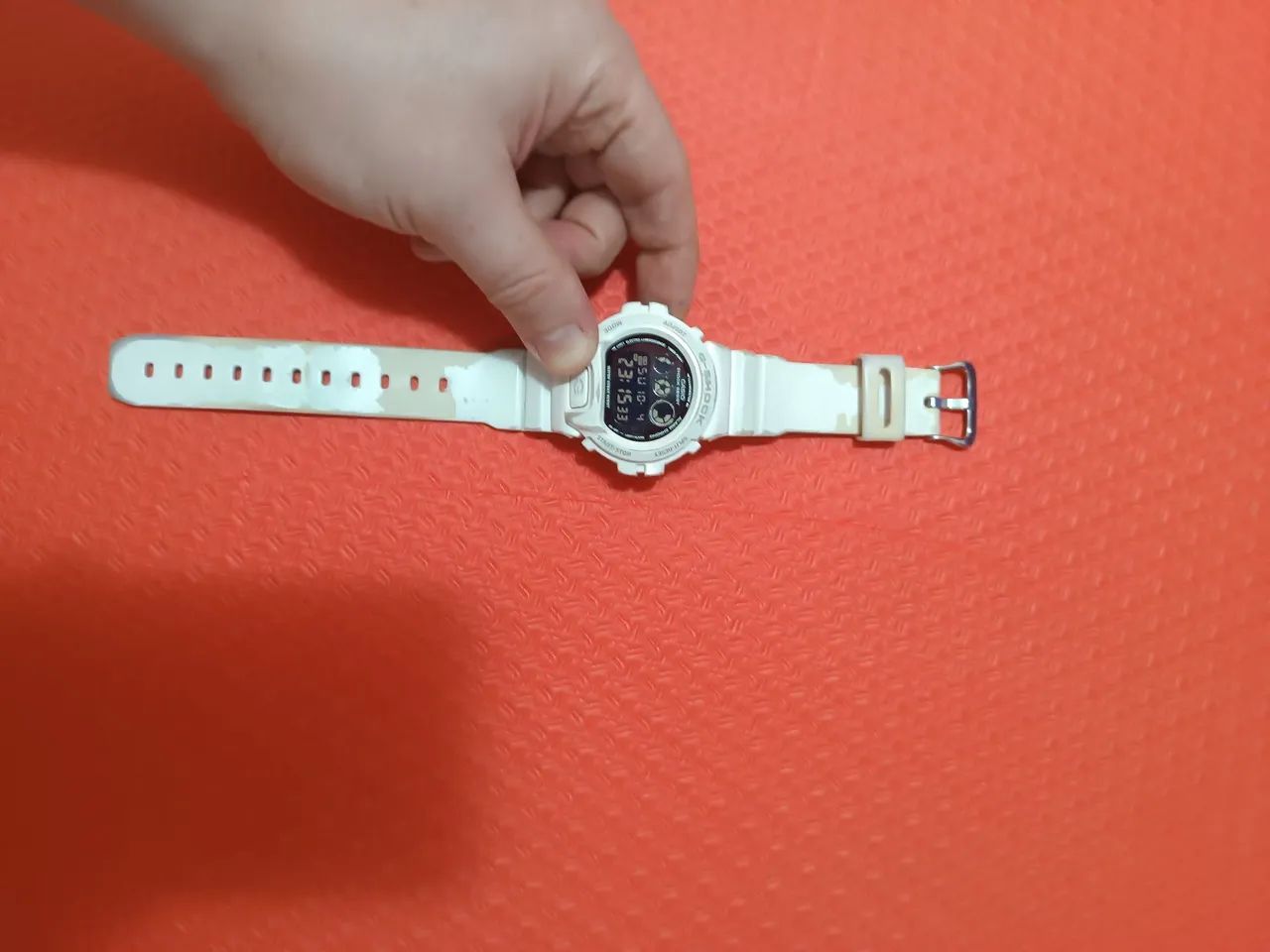 Relógio Casio de pulso original DW6900 NB cor branco  - Foto 4