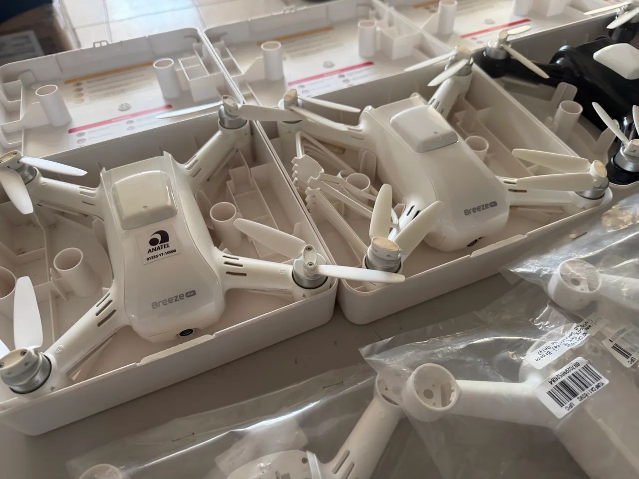 Lote drone Yuneec Breeze 4k ( leia a descrição ) - Foto 4