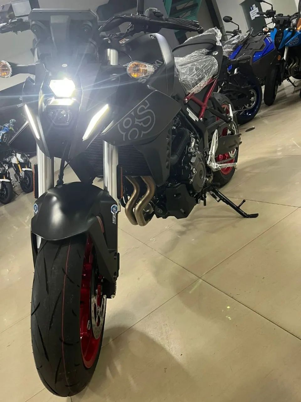 GSX-8S ZERO KM  - Foto 4