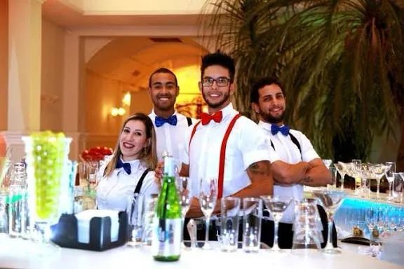 GARÇOM, AUX DE COZINHA, BARMAN EM FESTAS EVENTOS - Foto 5