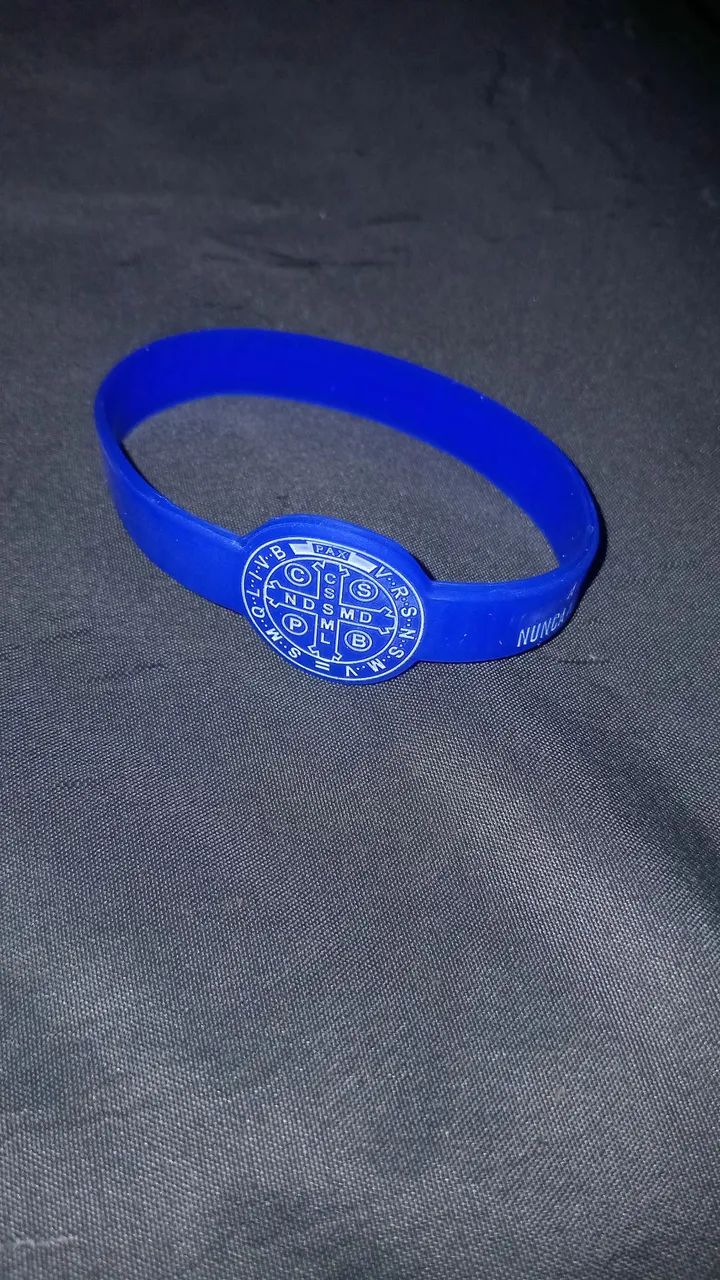 Pulseira de sao bento azul - Foto 2