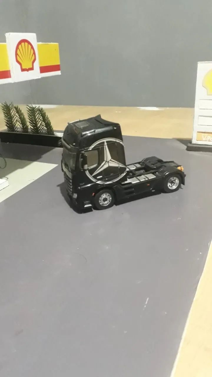 Miniatura  de  caminhão Mercedes  Axor 1/43 - Foto 5