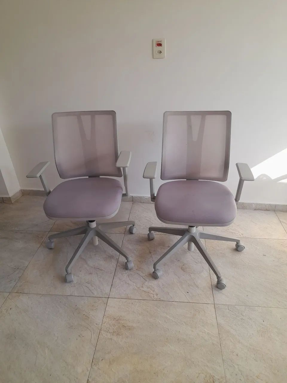 Cadeira giratória de escritório  - Foto 2