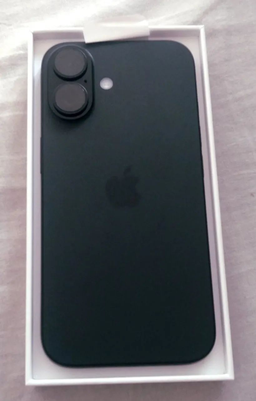 Iphone 16 novo / 128GB